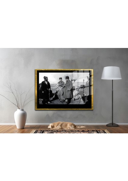 Yapay Zeka ile Yenilenmiş Atatürk Fotoğrafları Siyah Beyaz Cam Tablo, 3D Dekoratif Baskı 705 fiyatları