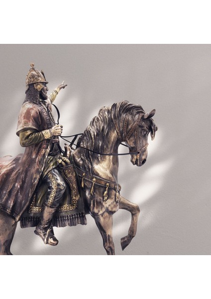 Tekno Trust Veronese Fatih Sultan Mehmet Figürü, Bronz El Boyaması, Dekoratif Heykel 28,5X11X29 cm