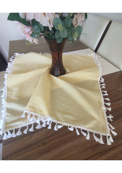 Piti Kareli Püsküllü Masa Örtüsü 85 x 85 cm