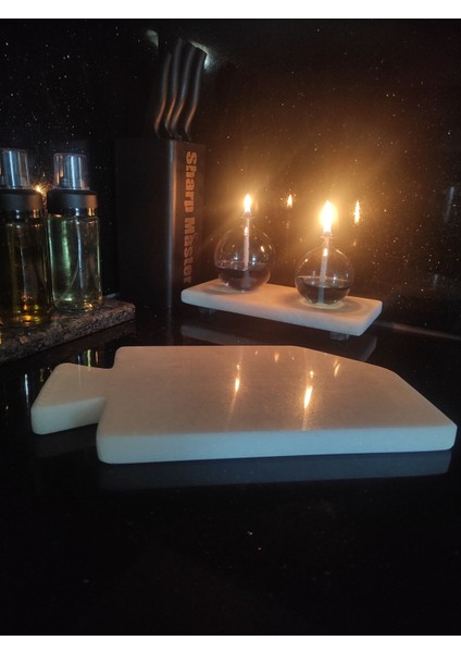 Beyaz Mermer Kesme Tahtası ve Sunum Tabağı, şık ve dayanıklı tasarım