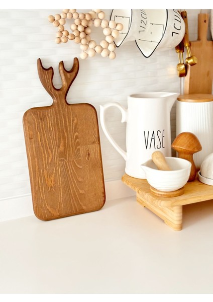 Ahşap Geyik Model Kesme ve Sunum Tahtası, Şık ve doğal tasarım