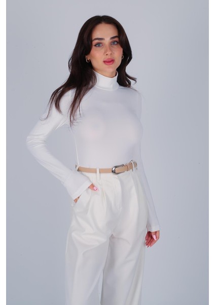 Kadın Ekru Dik Yaka Çıtçıtlı Body