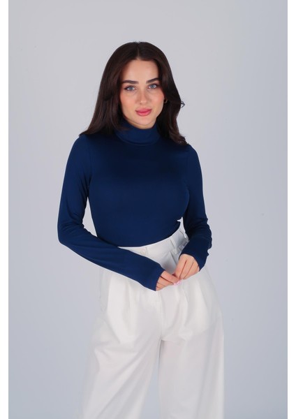 Kadın Lacivert Dik Yaka Çıtçıtlı Body