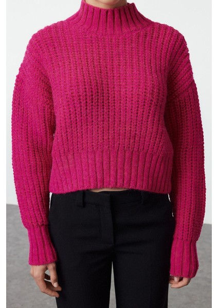 Kadın Moda Şık Dik Yaka Standart Kol Crop Yumuşak Dokulu Basic Kalın Örgü Detaylı Triko Kazak