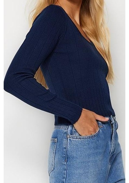 Kadın Moda Şık Kare Yaka Standart Kol Crop Triko Kazak