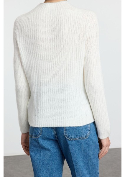 Kadın Moda Şık Dik Yaka Reglan Kol Regular Yumuşak Dokulu Triko Kazak