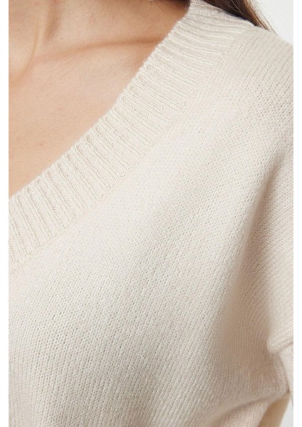 Kadın Moda Şık V Yaka Standart Kol Uzun Geniş Kalıp Kemerli Yumuşak Dokulu Triko Kazak fırsatları