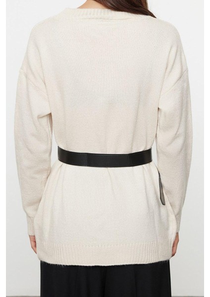 Kadın Moda Şık V Yaka Standart Kol Uzun Geniş Kalıp Kemerli Yumuşak Dokulu Triko Kazak indirimleri