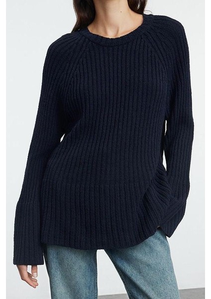 Kadın Moda Şık Bisiklet Yaka Standart Kol Regular Geniş Kalıp Peplum Detaylı Triko Kazak