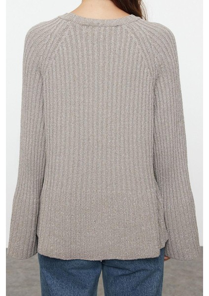 Kadın Moda Şık Bisiklet Yaka Standart Kol Regular Geniş Kalıp Peplum Detaylı Triko Kazak fırsatları