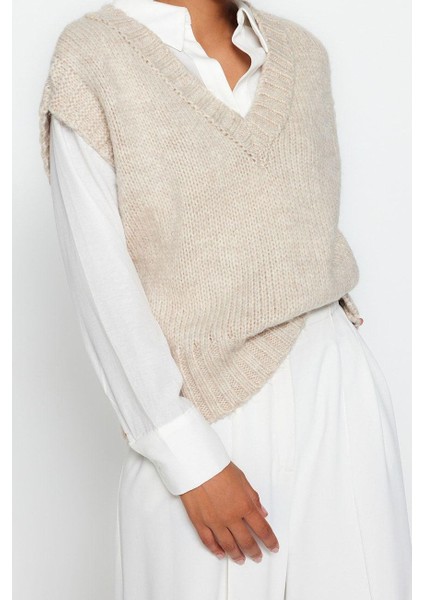 Kadın Moda Şık V Yaka Standart Kol Crop Yumuşak Dokulu Triko Süveter