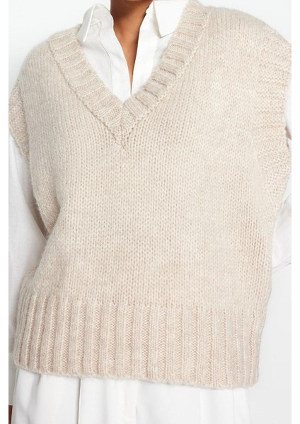 Kadın Moda Şık V Yaka Standart Kol Crop Yumuşak Dokulu Triko Süveter