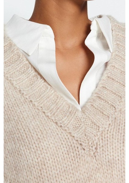 Kadın Moda Şık V Yaka Standart Kol Crop Yumuşak Dokulu Triko Süveter