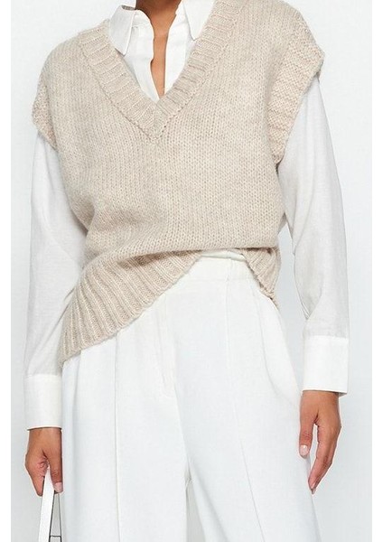 Kadın Moda Şık V Yaka Standart Kol Crop Yumuşak Dokulu Triko Süveter