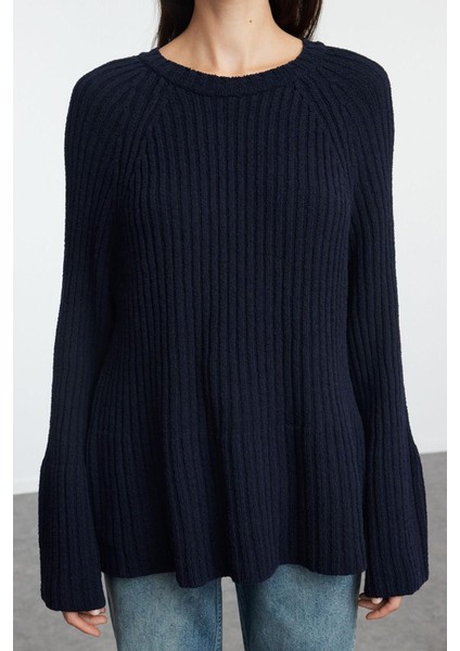 Stil Modern Kadın Regular Standart Kol Bisiklet Yaka Geniş Kalıp Peplum Detaylı Triko Kazak modelleri