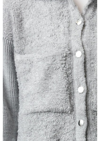 Kadın Moda Şık Polo Yaka Standart Kol Regular Oversize Geniş Kalıp Buklet Mont Görünümlü Triko Hırka