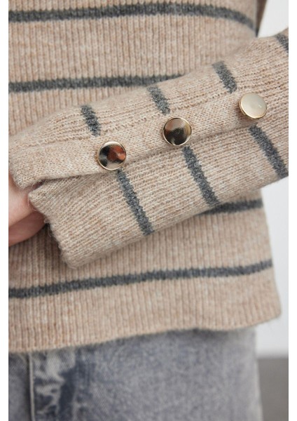 Kadın Moda Şık Bisiklet Yaka Standart Kol Regular Yumuşak Dokulu Basic Çizgili Triko Kazak