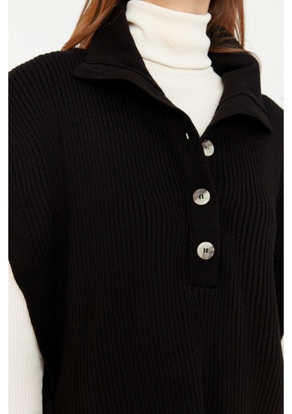 Stil Modern Kadın Regular Standart Kol Dik Yaka Yandan Bağlama Detaylı Yaka Düğmeli Triko Süveter fırsatları