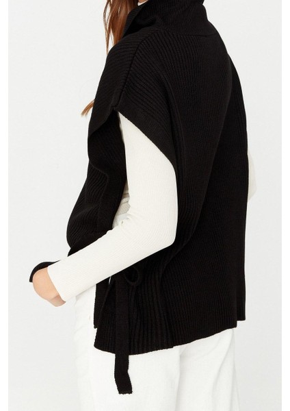 Stil Modern Kadın Regular Standart Kol Dik Yaka Yandan Bağlama Detaylı Yaka Düğmeli Triko Süveter indirimleri