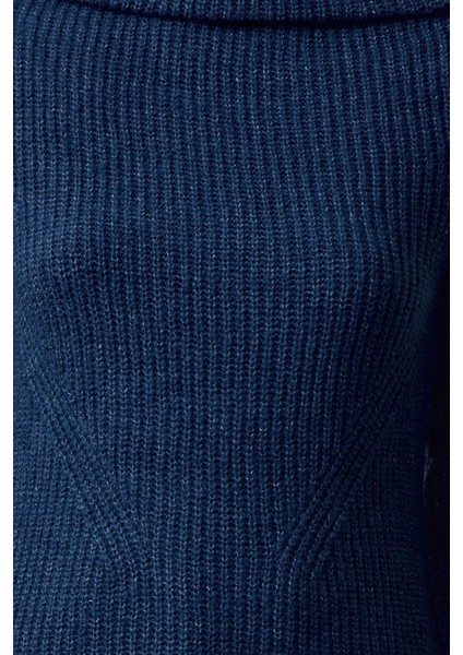 Kadın Standart Kol Asimetrik Yaka Fermuarlı Triko Kazak fırsatları