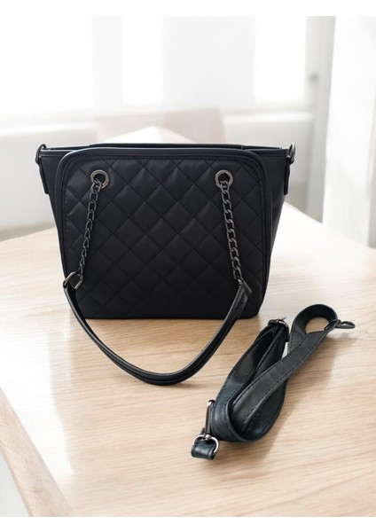 Siyah - Kapitone Zincirli Omuz Askısı , Çapraz Çanta Ayarlanabilir Askılı Çanta indirimleri