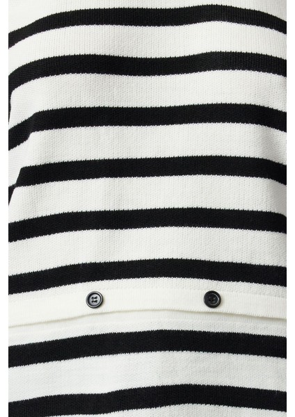 Stil Modern Kadın Regular Standart Kol Bisiklet Yaka Çizgili Fonksyonel Düğme Detaylı Triko Kazak indirimleri