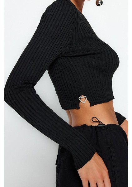 Stil Modern Kadın Crop Standart Kol Bisiklet Yaka Kalp Aksesuarlı Triko Kazak modelleri
