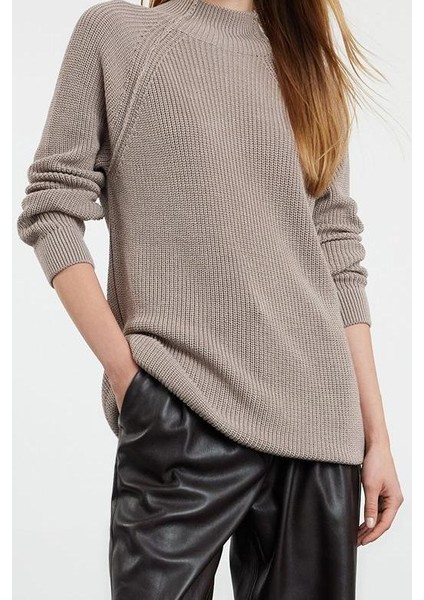 Stil Modern Kadın Uzun Standart Kol Dik Yaka Geniş Kalıp Triko Kazak fiyatları