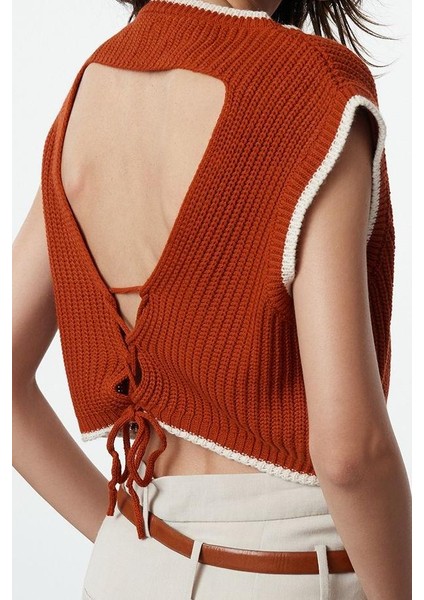 Kadın Moda Şık Bisiklet Yaka Standart Kol Crop Triko Süveter