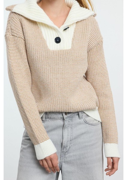 Stil Modern Kadın Regular Standart Kol Devrik Yaka Yaka Detaylı Triko Kazak