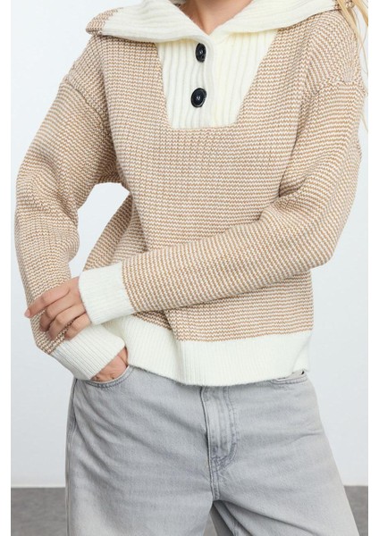 Stil Modern Kadın Regular Standart Kol Devrik Yaka Yaka Detaylı Triko Kazak fiyatları