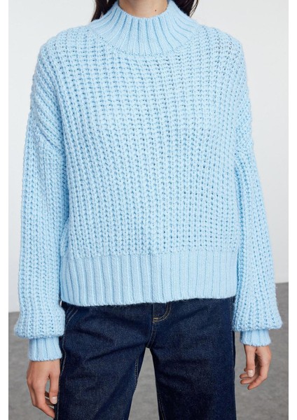Stil Modern Kadın Crop Standart Kol Dik Yaka Yumuşak Dokulu Basic Kalın Örgü Detaylı Triko Kazak modelleri