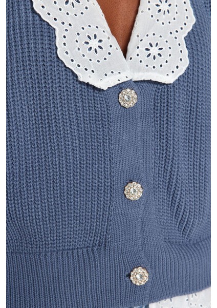 Kadın Moda Şık V Yaka Reglan Kol Regular Crop Dokuma Garni Detaylı Triko Hırka indirimleri