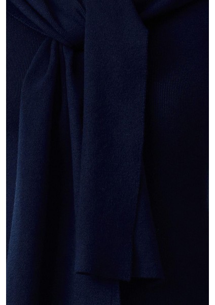 Kadın Standart Kol Devrik Yaka Özel Iplik Triko Kazak indirimleri