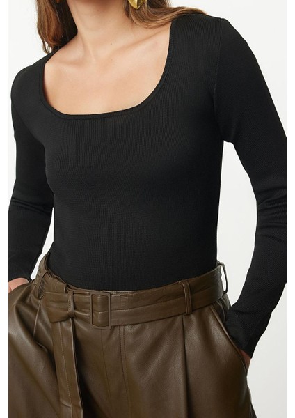 Kadın Standart Kol Havuz Yaka Basic Triko Kazak