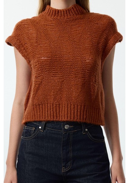 Kadın Moda Şık Bisiklet Yaka Standart Kol Regular Yumuşak Dokulu Crop Kısa Kol Triko Süveter