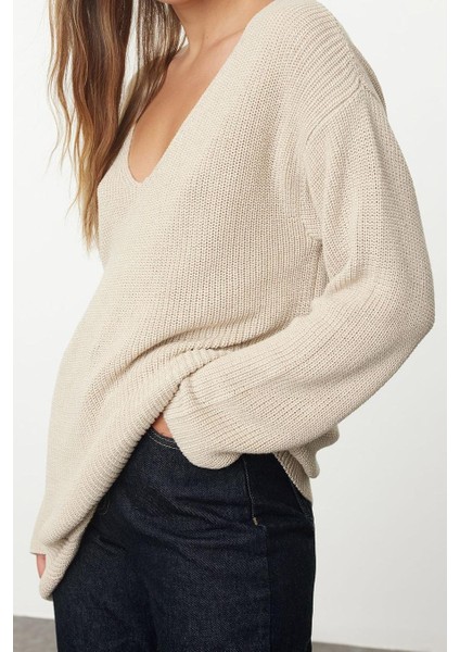 Stil Modern Kadın Regular Standart Kol V Yaka Geniş Kalıp Basic Triko Kazak fiyatları