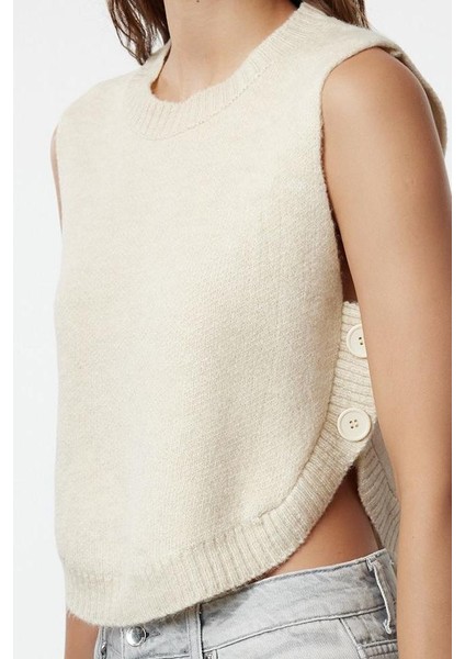 Kadın Moda Şık Bisiklet Yaka Standart Kol Crop Yumuşak Dokulu Düğmeli Triko Süveter