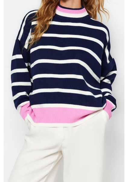 Kadın Moda Şık Dik Yaka Standart Kol Regular Süper Geniş Kalıp Triko Kazak fiyatları