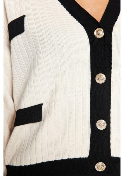 Kadın Moda Şık V Yaka Standart Kol Regular Renk Bloklu Triko Hırka indirimleri