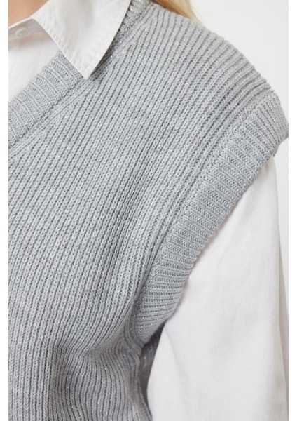 Kadın Moda Şık V Yaka Standart Kol Regular Triko Süveter fırsatları