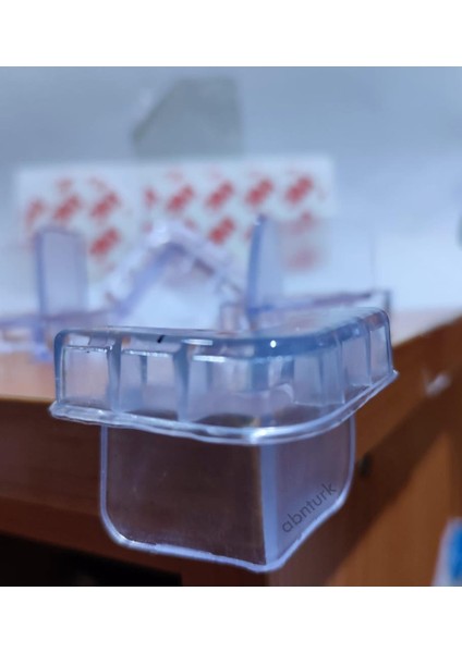Uzun Etekli Odacıklı Slikon Köşe Koruyucu 4 Adet Çocuk Güvenliği 3m Yapıştırıcılı Özel Geniş Kenarlı