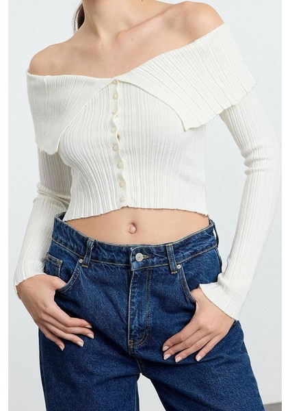 Kadın Crop Standart Kol Carmen Yaka Özel Iplik Triko Hırka