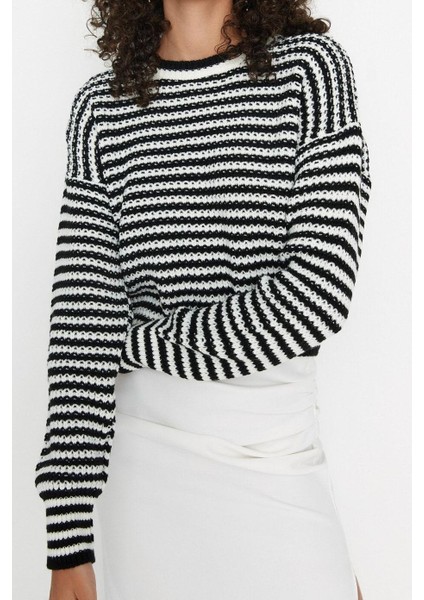Stil Modern Kadın Crop Standart Kol Bisiklet Yaka Çizgili Triko Kazak modelleri