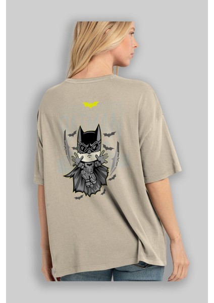 Batman (25) Arka Baskılı Bej Oversize T-Shirt Bisiklet Yaka Pamuk Erkek Kadın modelleri