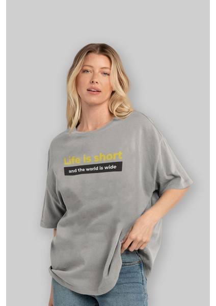 Life Is Short Yazılı Ön Baskılı Gri Oversize T-Shirt Unisex Erkek Kadın Bisiklet Yaka fırsatları