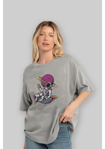 Astronaut Beer Ön Baskılı Gri Oversize T-Shirt Unisex Erkek Kadın Bisiklet Yaka fırsatları