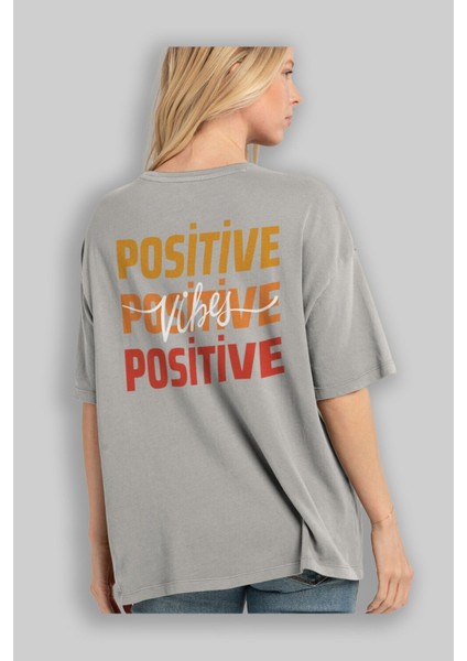 Positive Vibes 2 Arka Baskılı Gri Oversize T-Shirt Unisex Erkek Kadın Bisiklet Yaka modelleri