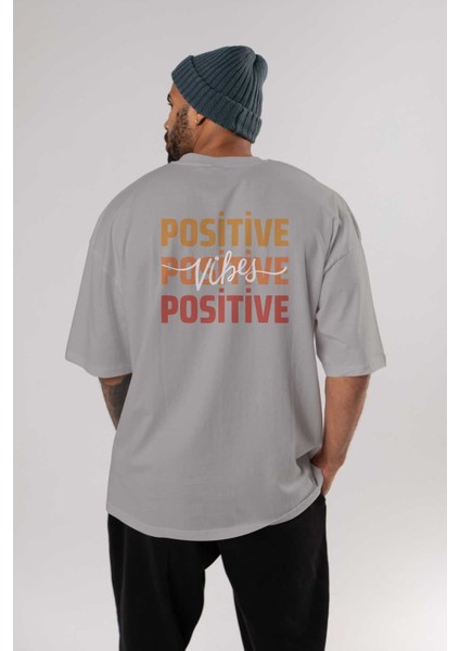 Positive Vibes 2 Arka Baskılı Gri Oversize T-Shirt Unisex Erkek Kadın Bisiklet Yaka fırsatları