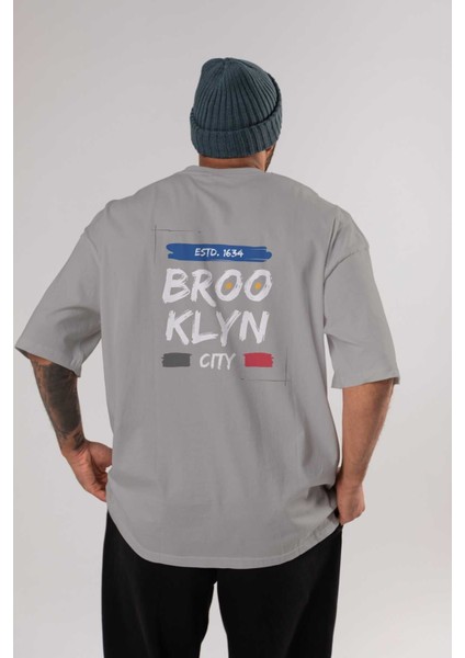 Brooklyn City Yazılı 2 Arka Baskılı Gri Oversize T-Shirt Unisex Erkek Kadın Bisiklet Yaka
